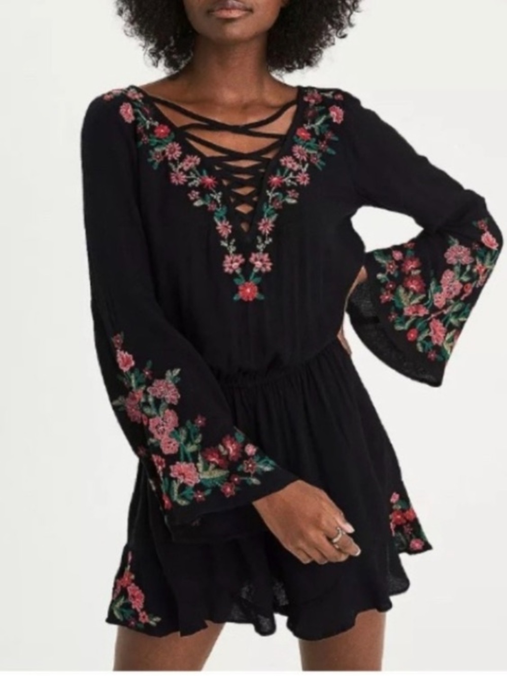 American Eagle Romper
Embroidered Boho Festival
Romantic Womens Large